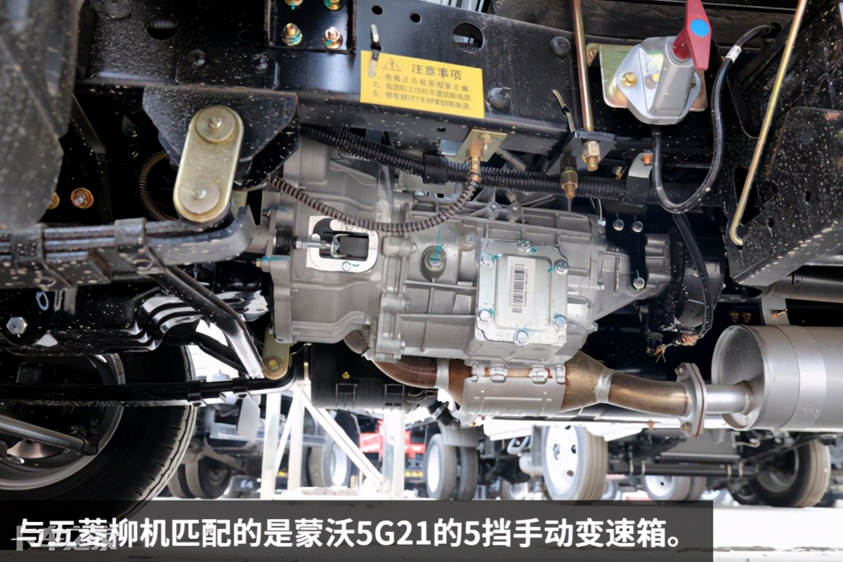 油气两用还带奔驰大屏！轿卡之王锐航X1升级改款震撼上市