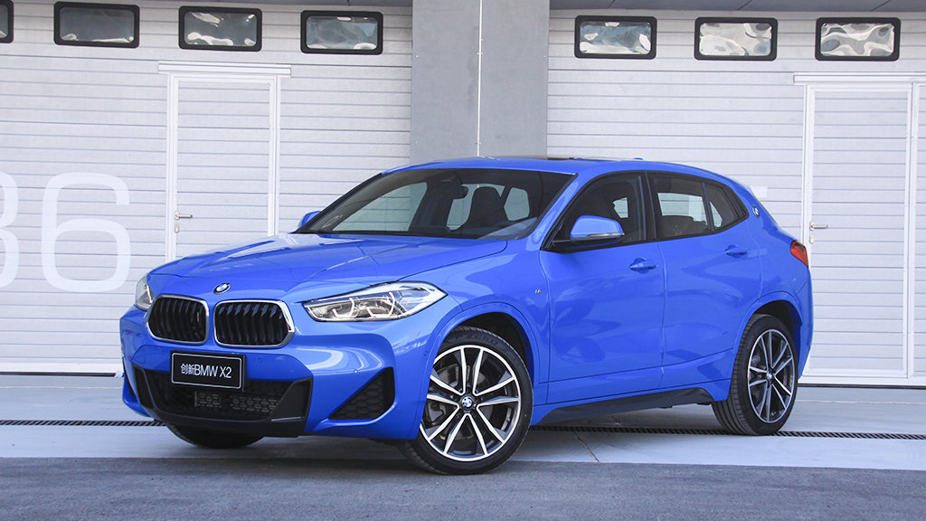 入门配置谁更丰富？奥迪Q3 Sportback对比宝马X2