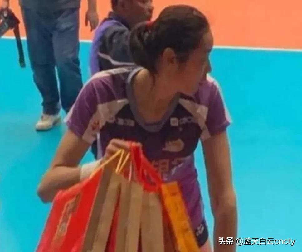 球迷为朱婷庆生孩子（女排球迷夫妻的幸福生活，续一：为朱婷庆生做准备）