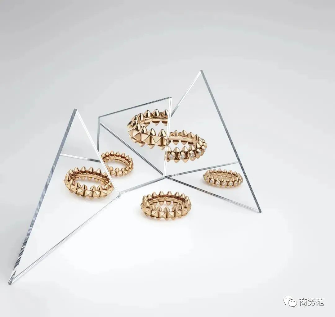 钢铁直男送礼物（送钢铁直女什么礼物好）