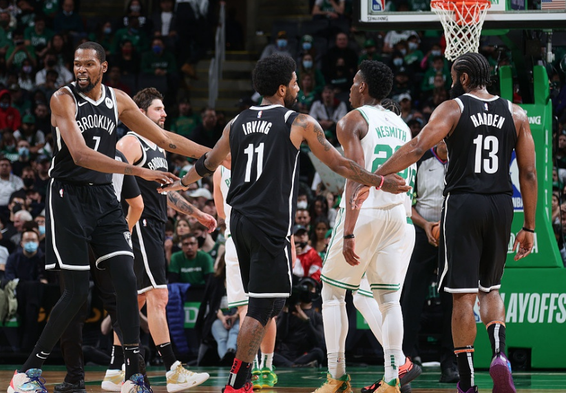 为什么看nba的人多（库里和詹姆斯被淘汰后，为什么NBA的收视率更高了？）