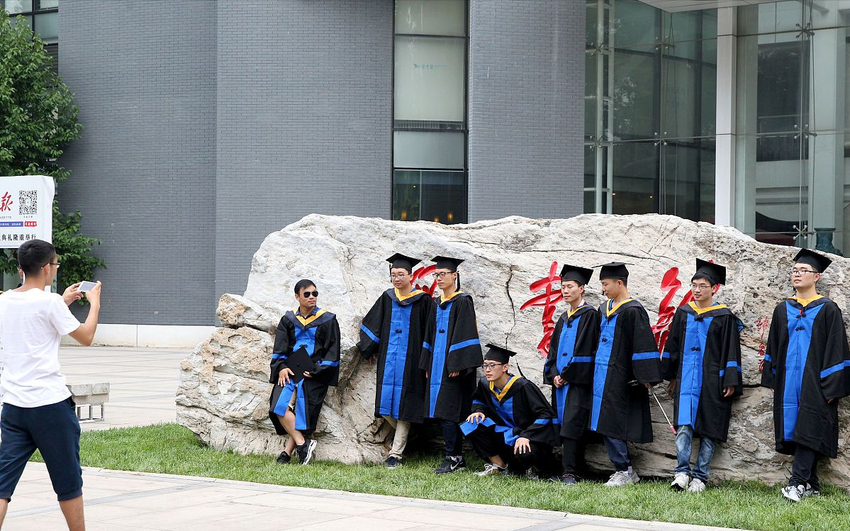 2021年大学生当兵，2条入伍途径，4条发展方向和3大保障，望周知