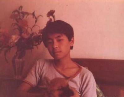 凄惨的王杰：曾力压张学友，却遭下毒前程尽毁，还被两任妻子抛弃