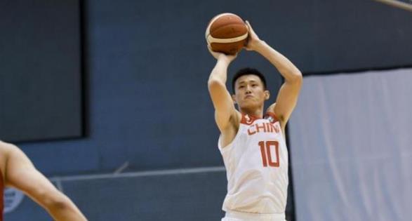 补篮追平！内部教学赛末节发力，中国男篮以79比79打平菲律宾