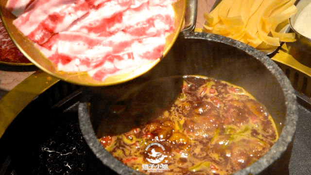 ⎾黑龙吃肉酒馆⏌新晋潮人打卡地，涮+烤+酒馆一站式嗨体验
