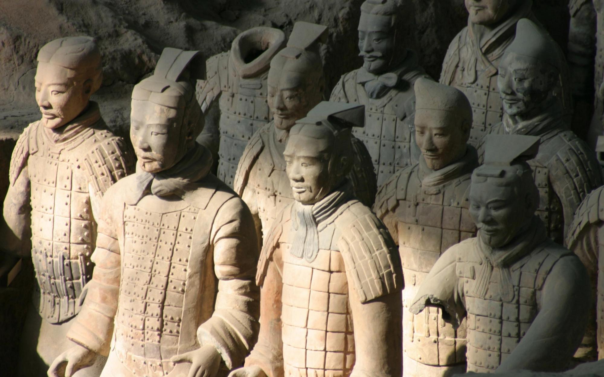 西安秦始皇兵马俑:被称为"世界第8大奇迹",值得一看