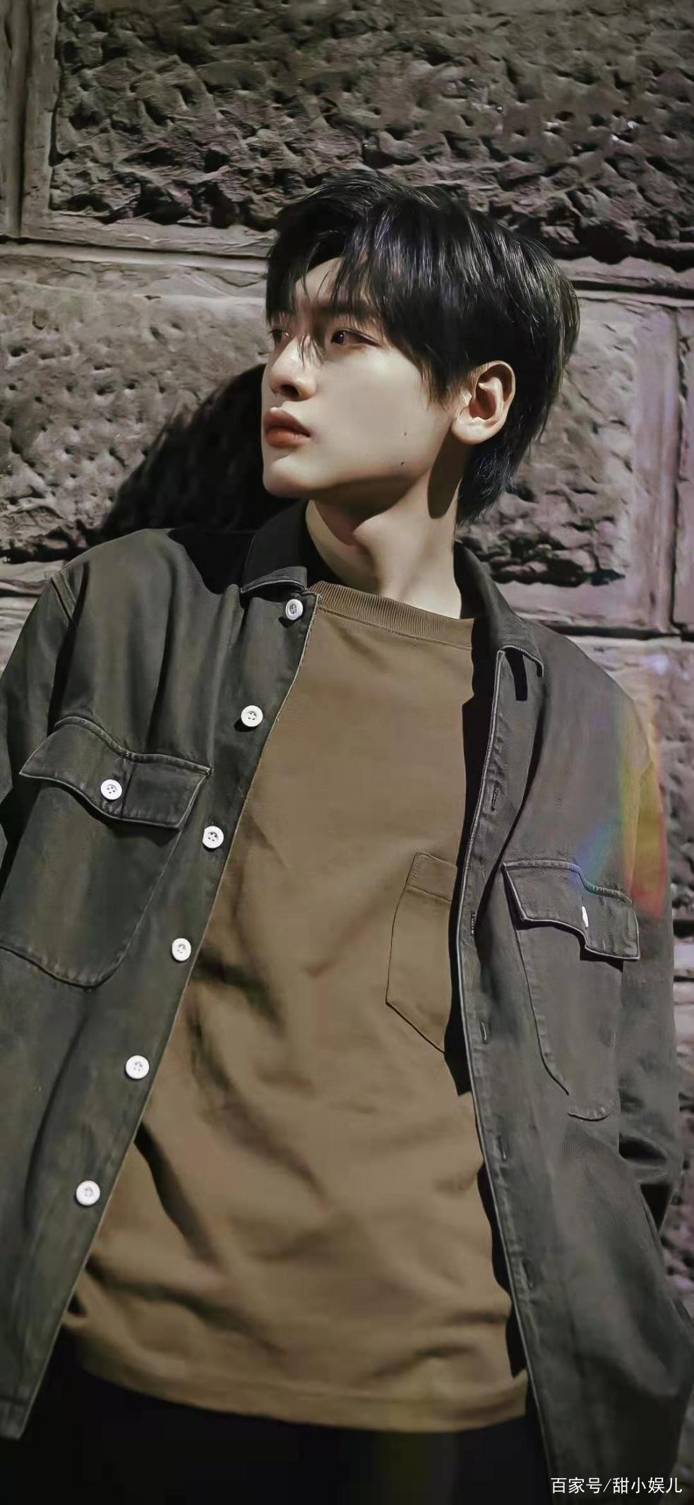 R1SE解散后，翟潇闻进组《天官赐福》，他会成为下一个顶流吗？