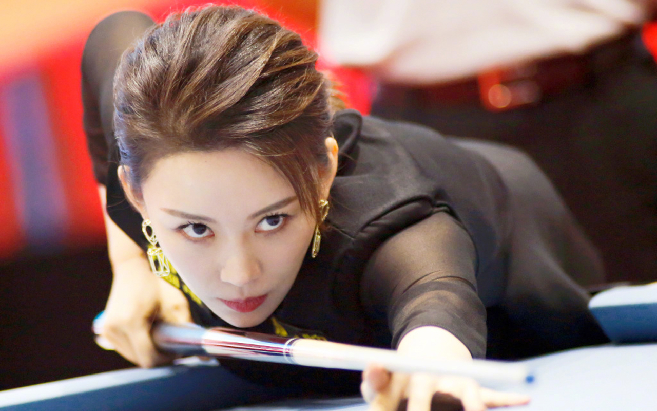 潘晓婷在台球界什么地位（潘晓婷：体坛女神潘晓婷，98年首冠，07年封后，十年打造天后之路）