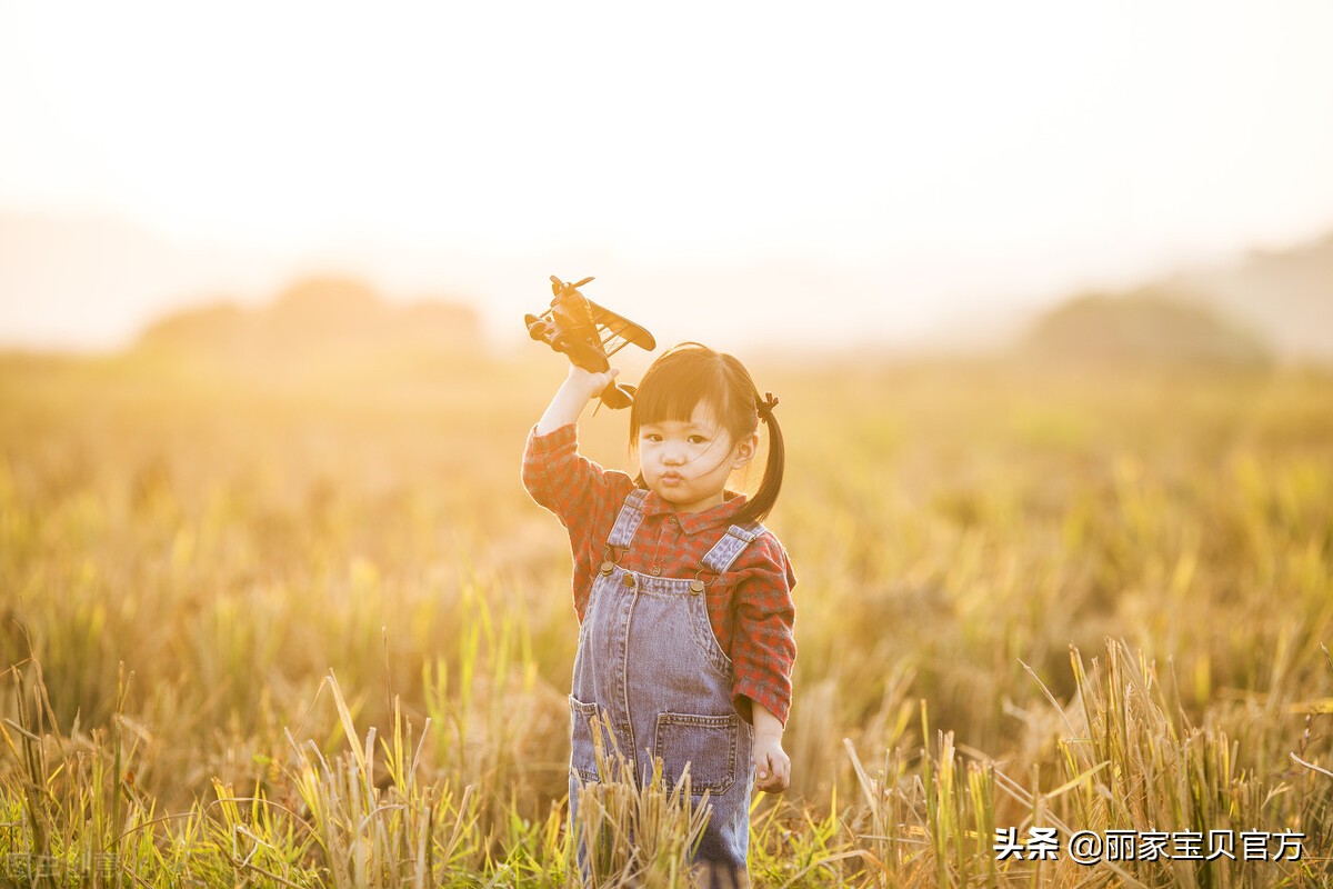 漂亮女宝宝图片壁纸图片