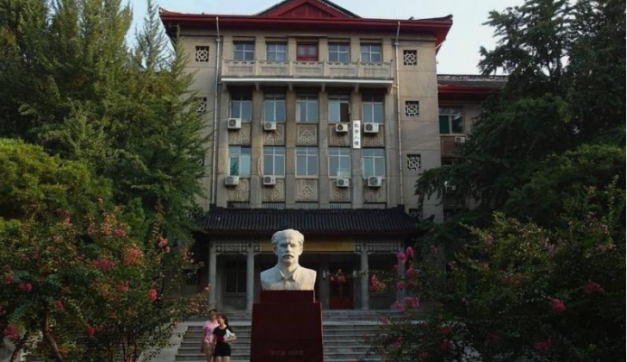 反洋教最严重的山东，为何诞生了近代山东最有名的教会大学？