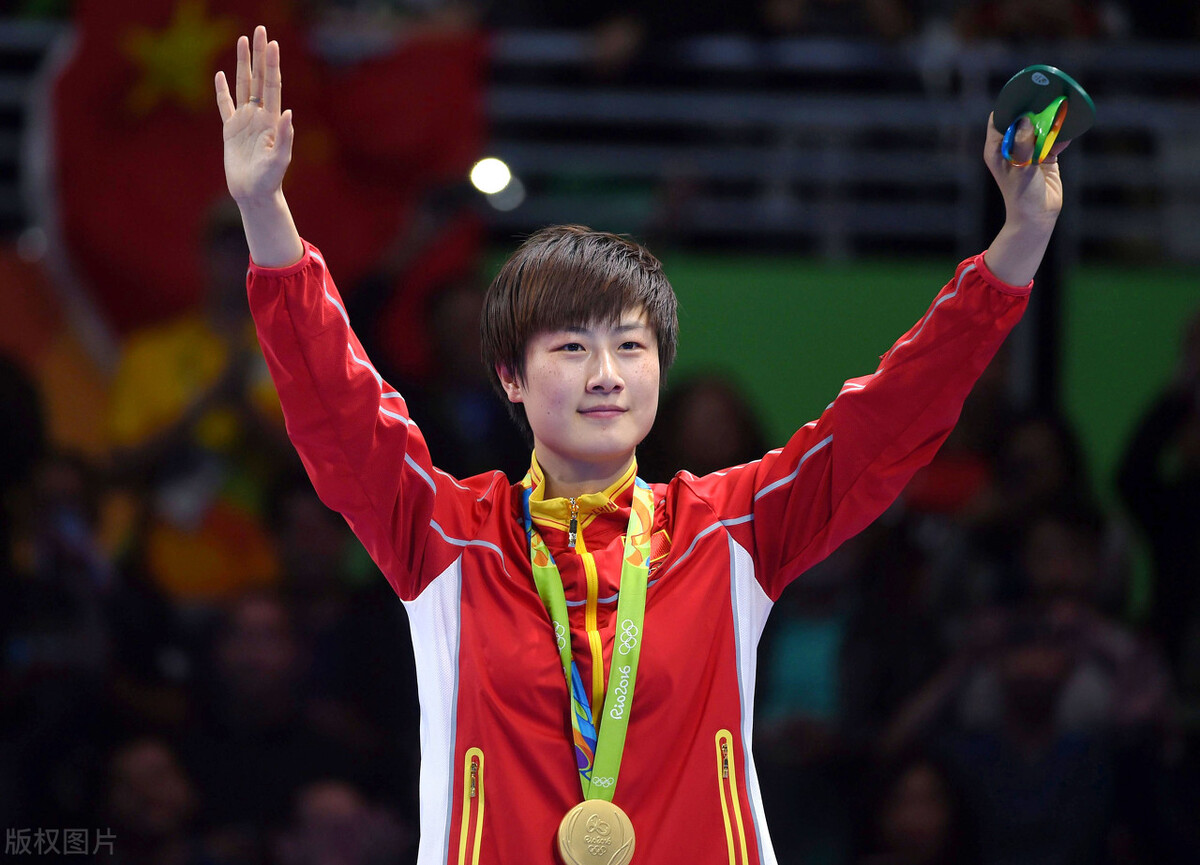 运动员一级证，二级证……应该怎么拿？