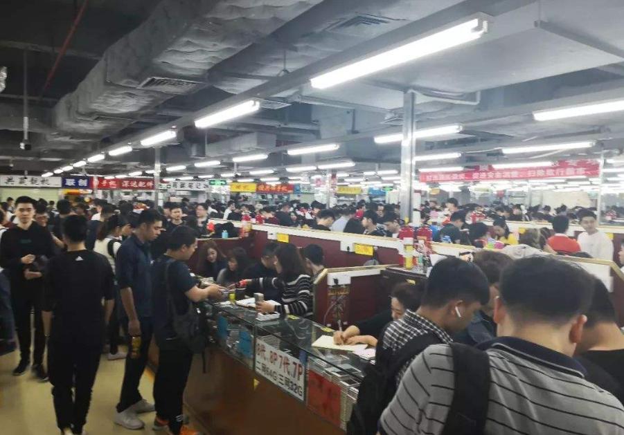 一文揭秘深圳华强北二手手机批发市场，为什么散客拿不到好货？