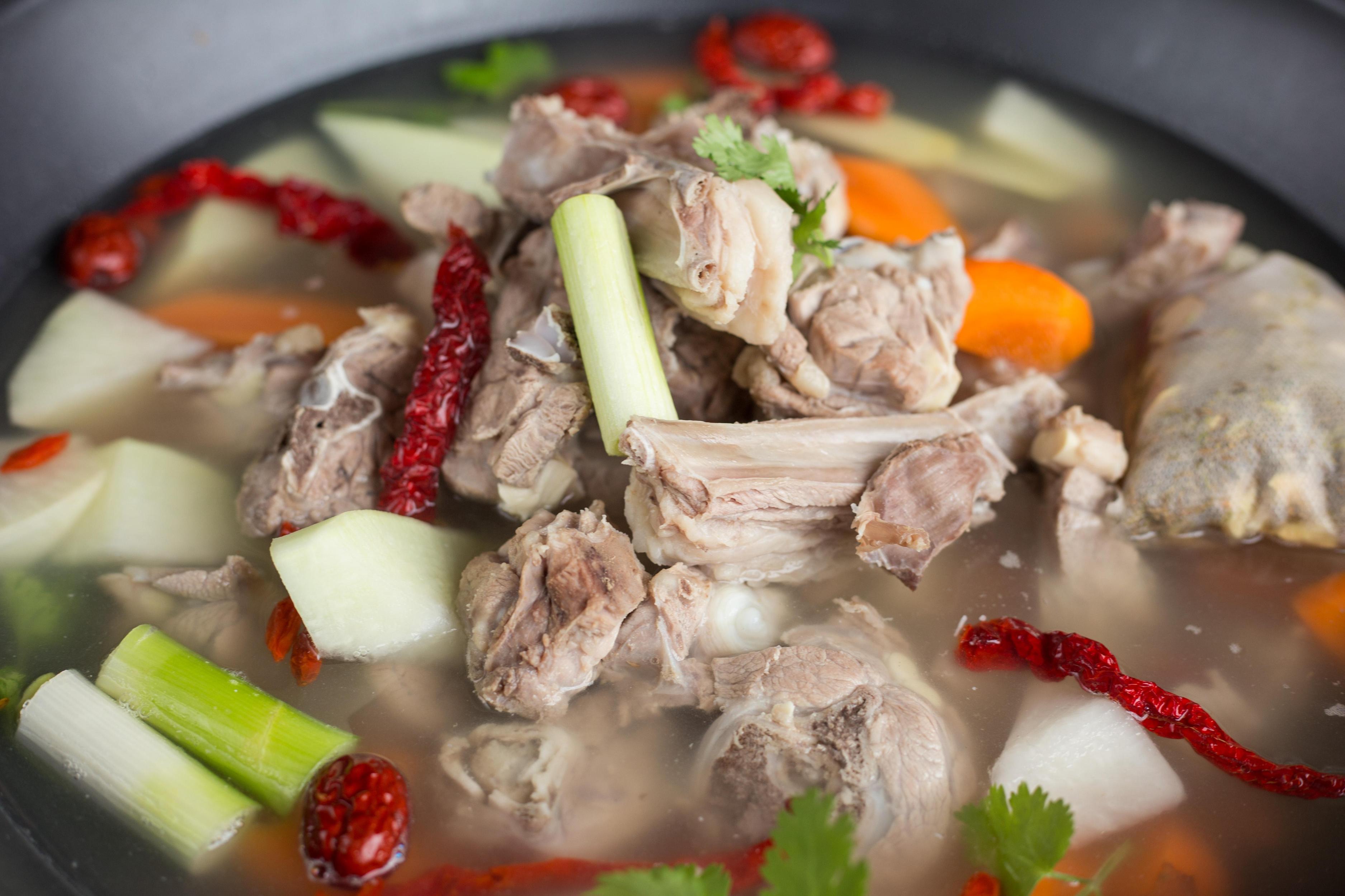 图片[4]-【羊肉白菜汤】做法步骤图 香气四溢又解馋过瘾-起舞食谱网