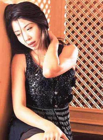 她一脱成名却脱出典范，还夺下金马影后