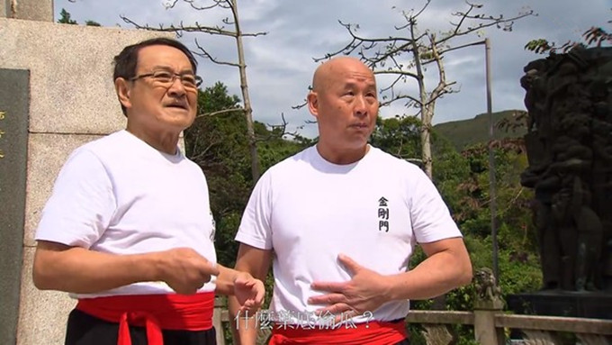 外号"鱼头允或鱼头云"的刘允,因为有着一双"斗鸡眼",所以过去经常在