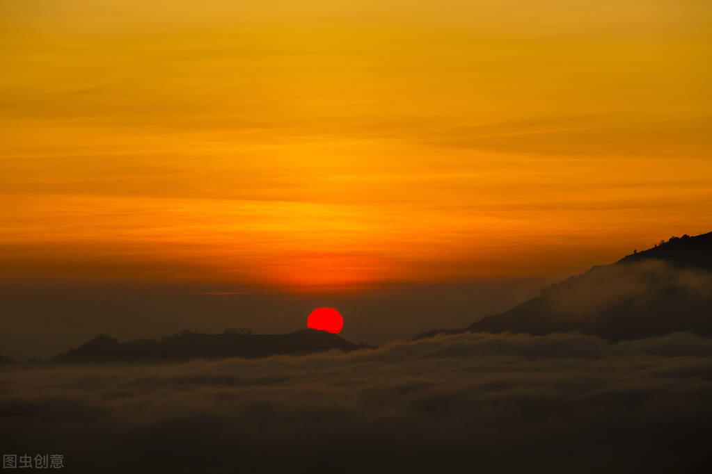 日出江山红胜火,春来江水绿如蓝,每一天的日出都很美
