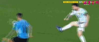 梅西国家队第80球清宫（传球变射门！梅西斩获国家队第80球 球迷：想刷个助攻都难）