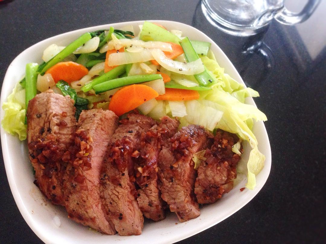 【牛排盖饭】做法步骤图 营养解馋很过瘾 孩子们嚷着吃不够-起舞食谱网