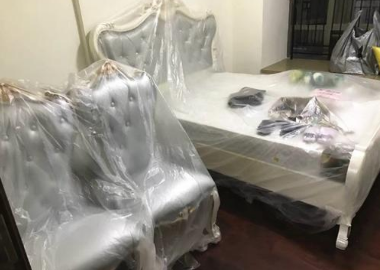 家具老是积灰？多功能遮蔽膜，随用随取，出远门也不怕家居落灰了