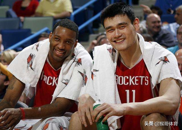 nba火箭为什么球衣(为什么火箭退役姚明球衣，不退役麦迪的？看了这些数据你就明白了)