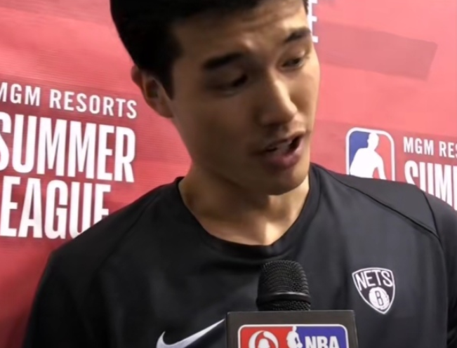 赵睿我为什么没能进nba（四消息！曝赵睿落选原因，马力克骨折，渡边称赞周琦，晓川秀恩爱）