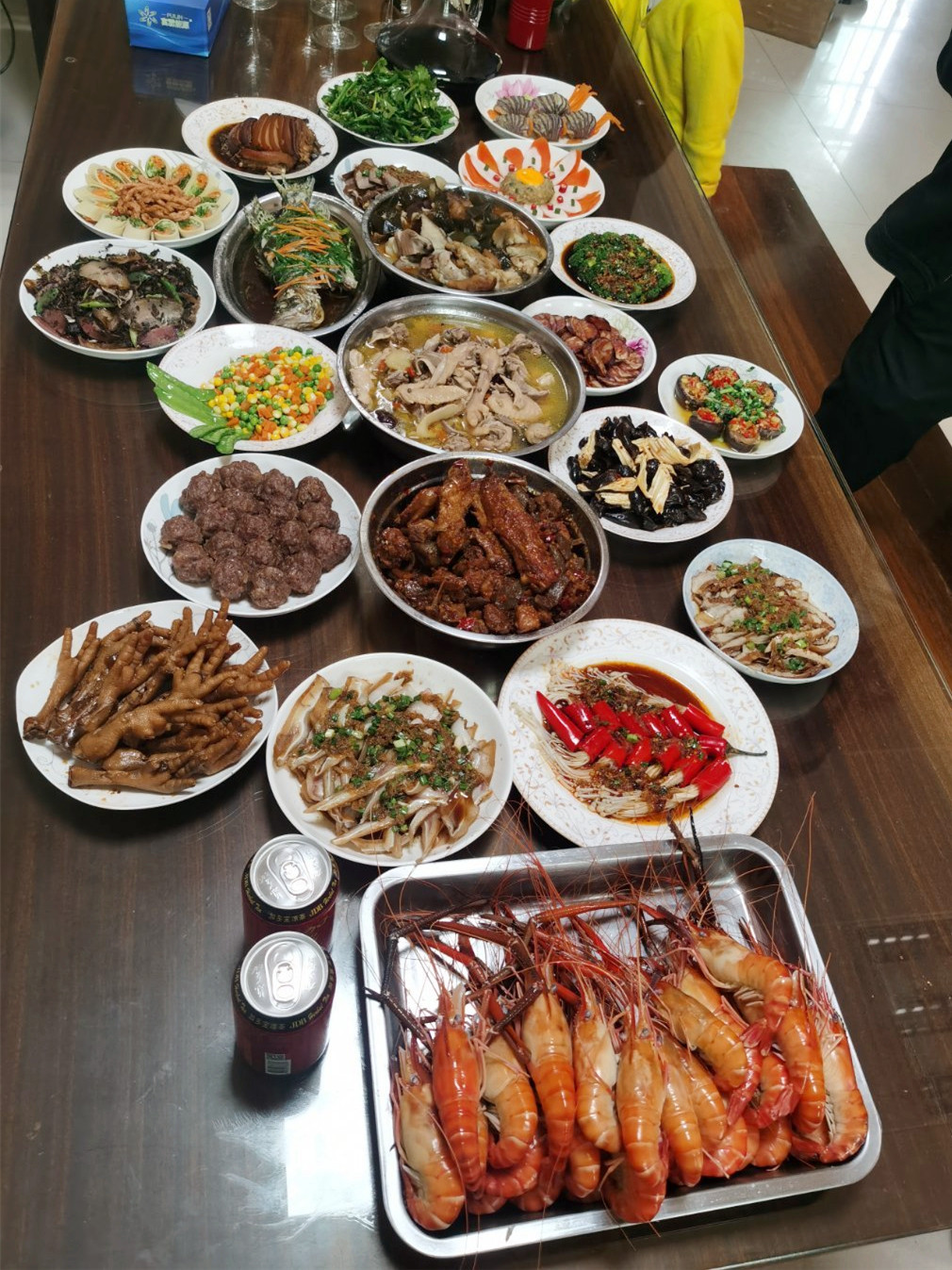 12个地方晒的年夜饭收集好了,远洋货船上的真是简单,开眼界了