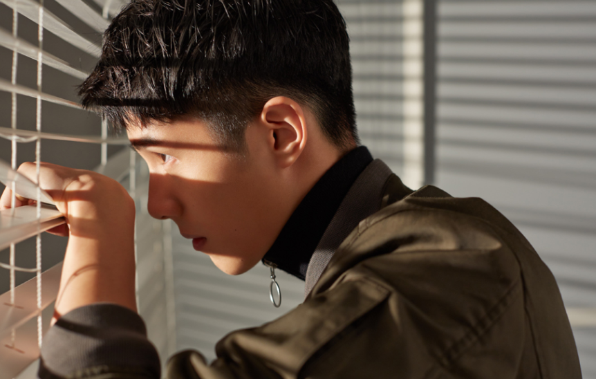 刘昊然顺利考编上岸，引大学生深思，明星也要来抢“铁饭碗”了？