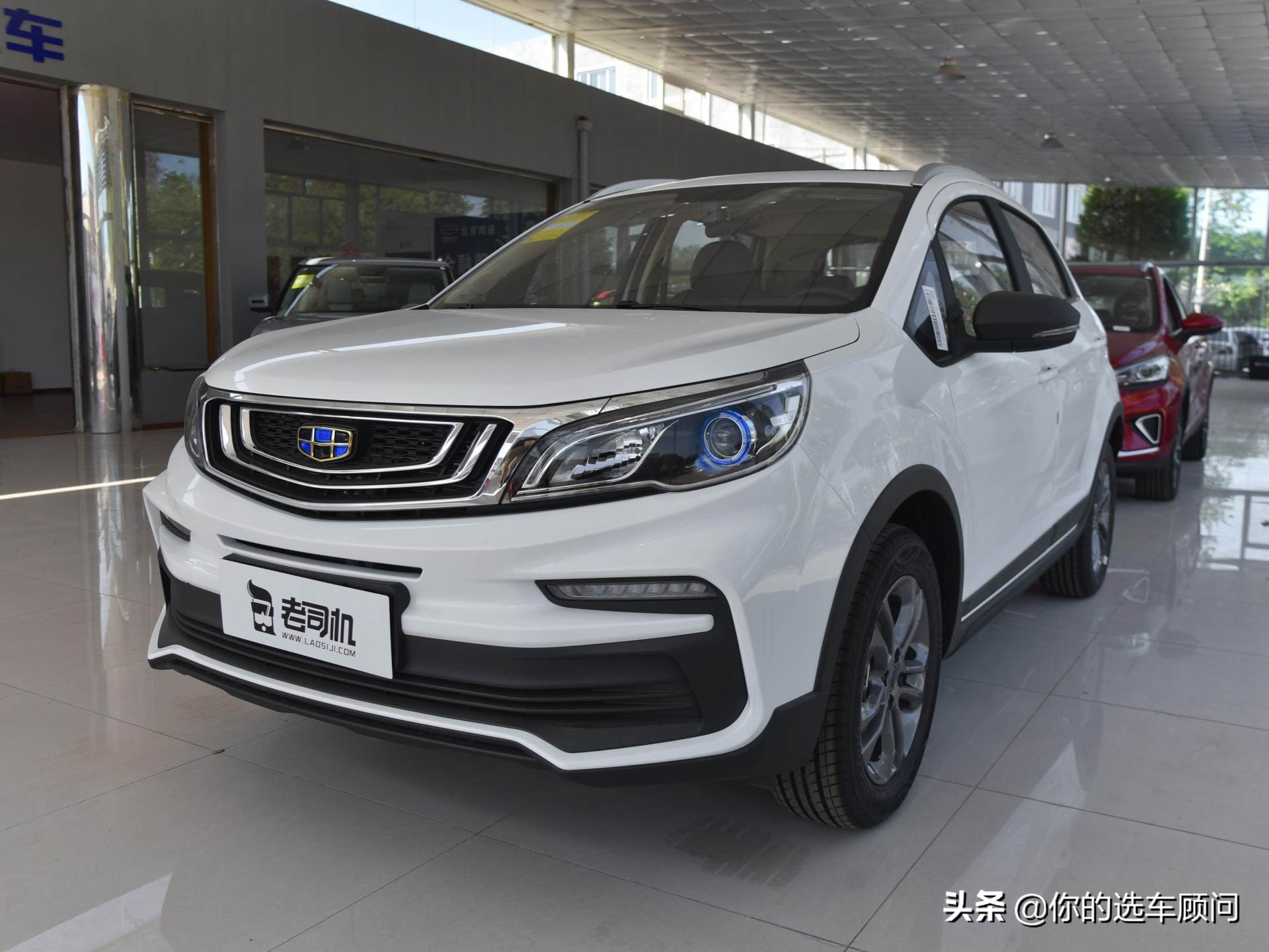 5万级高性价比SUV！吉利远景X3实力出众，小巧实用又省油