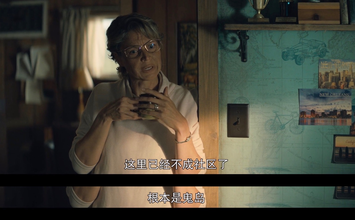 由《鬼的侵入》导演打造的，依然渗透到骨髓中的恐怖作品