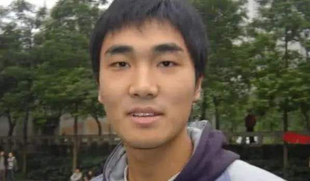 当年不满孙俪捐助太少，恩将仇报的白眼狼男孩向海清，现状如何？