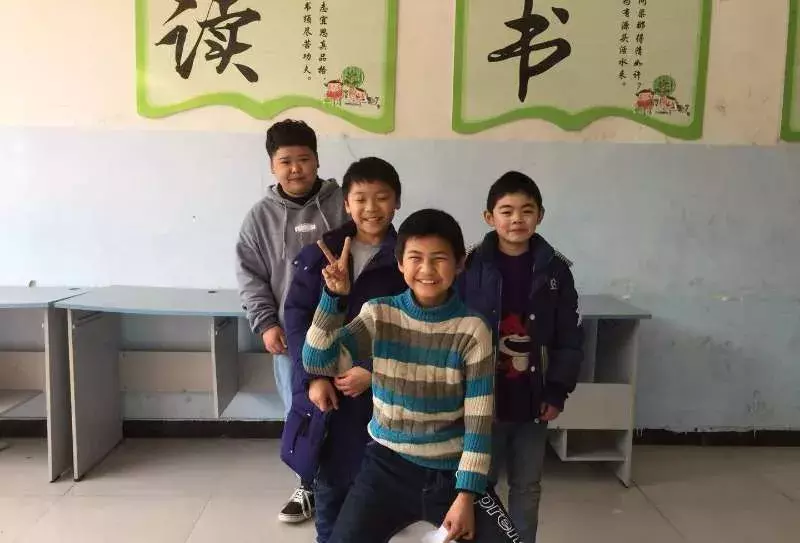 我是一道微光，却想给你灿烂的光芒——大学生如何为家乡建图书室