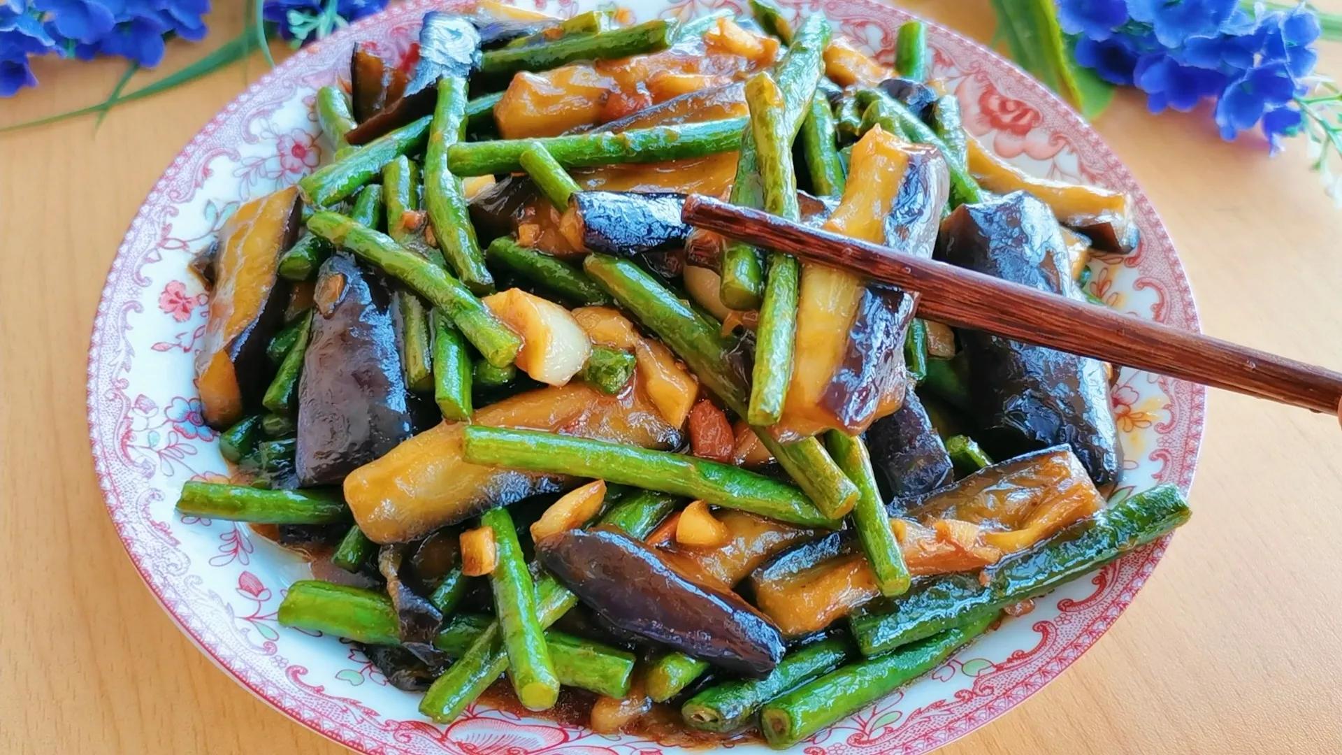 长豆烧茄子(一文详解豆角烧茄子的简单做法)