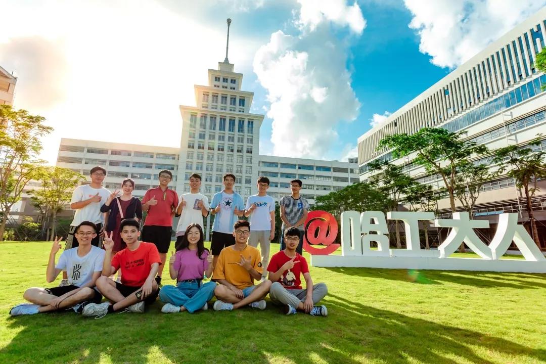 各省都有各自的王牌大学，那在广东省内，哪些高校更值得考生报考呢？（数据来源：校友会）