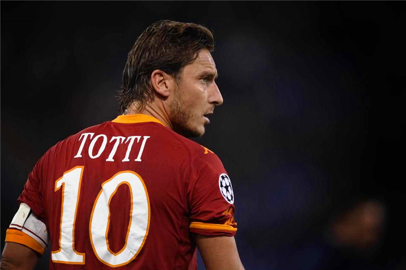 罗马正在与孔蒂接触(由孔蒂引发的恩怨,托蒂哲科皆牵涉其中,国米罗马