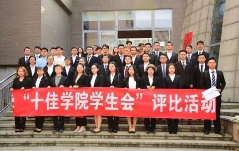 200分和400分的专科有啥不同，报到时就看出差距，可别选错了