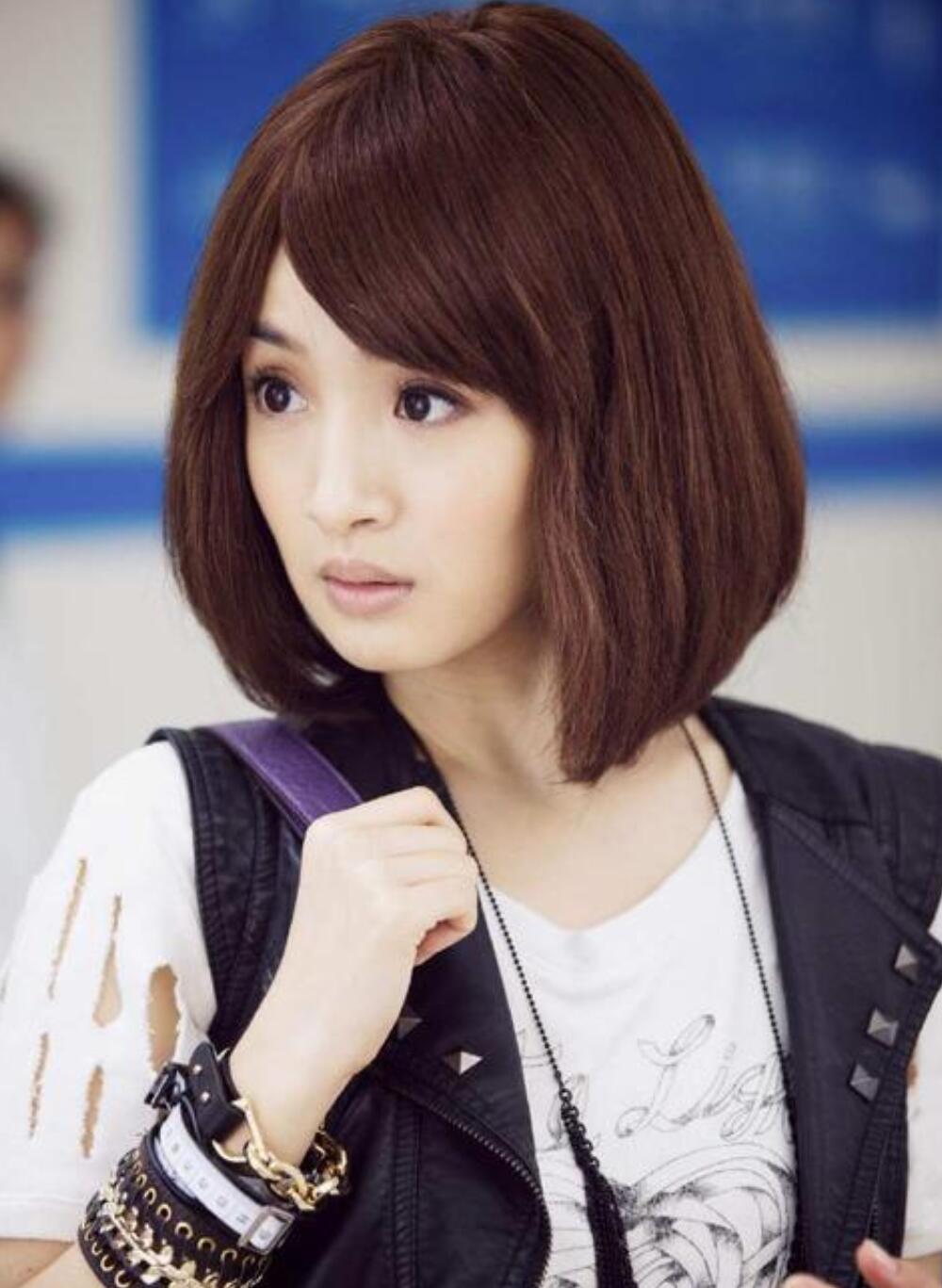 长脸女生短发发型(10款长脸适合的短发,彰显独特的女人韵味)