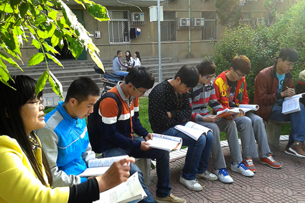 26岁外卖小哥高考得高分，曾从中国农大辍学，众人感叹学霸的任性