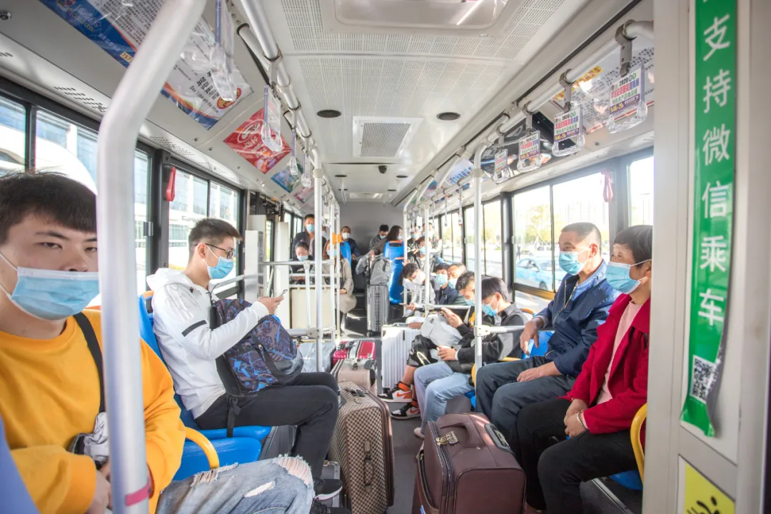 来荣成读大学：在蓝天碧海间绽放最美青春