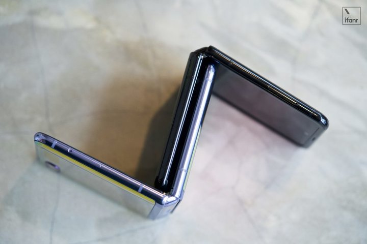 三星 Galaxy Z Flip 評測：不算完美，但市場需要這樣的手機