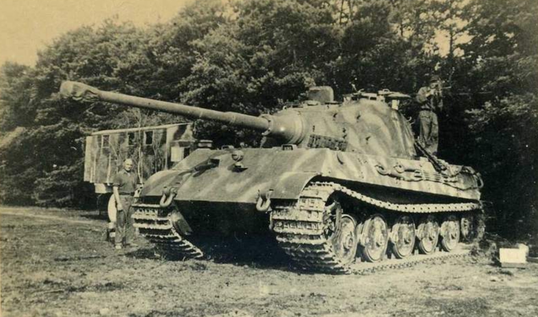 作为二战德国坦克巅峰,所向无敌的虎王坦克,为何不能挽回败局?