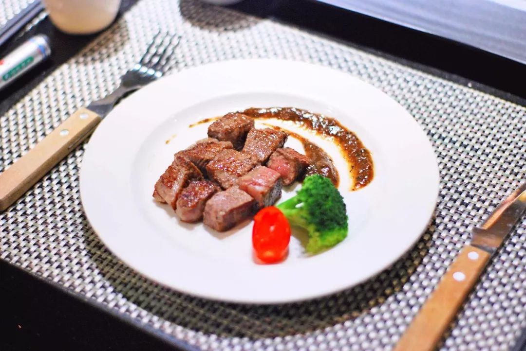 图片[4]-【苹果煎牛肉】做法步骤图 解馋过瘾超美味 孩子们都抢着吃-起舞食谱网