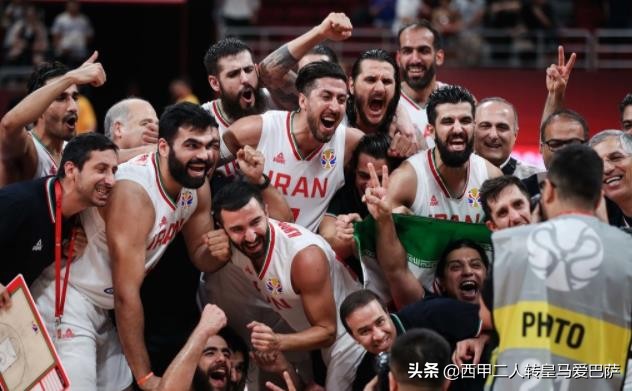 nba有哪些伊朗的球员(梦之队VS伊朗，这位在美国出生的伊朗球员，十分渴望和美国交手)