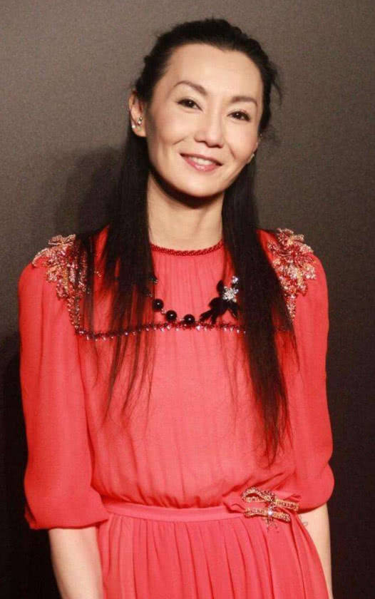 十位惊艳了时光的港片女神，有人早早退出娱乐圈，有人已离世多年