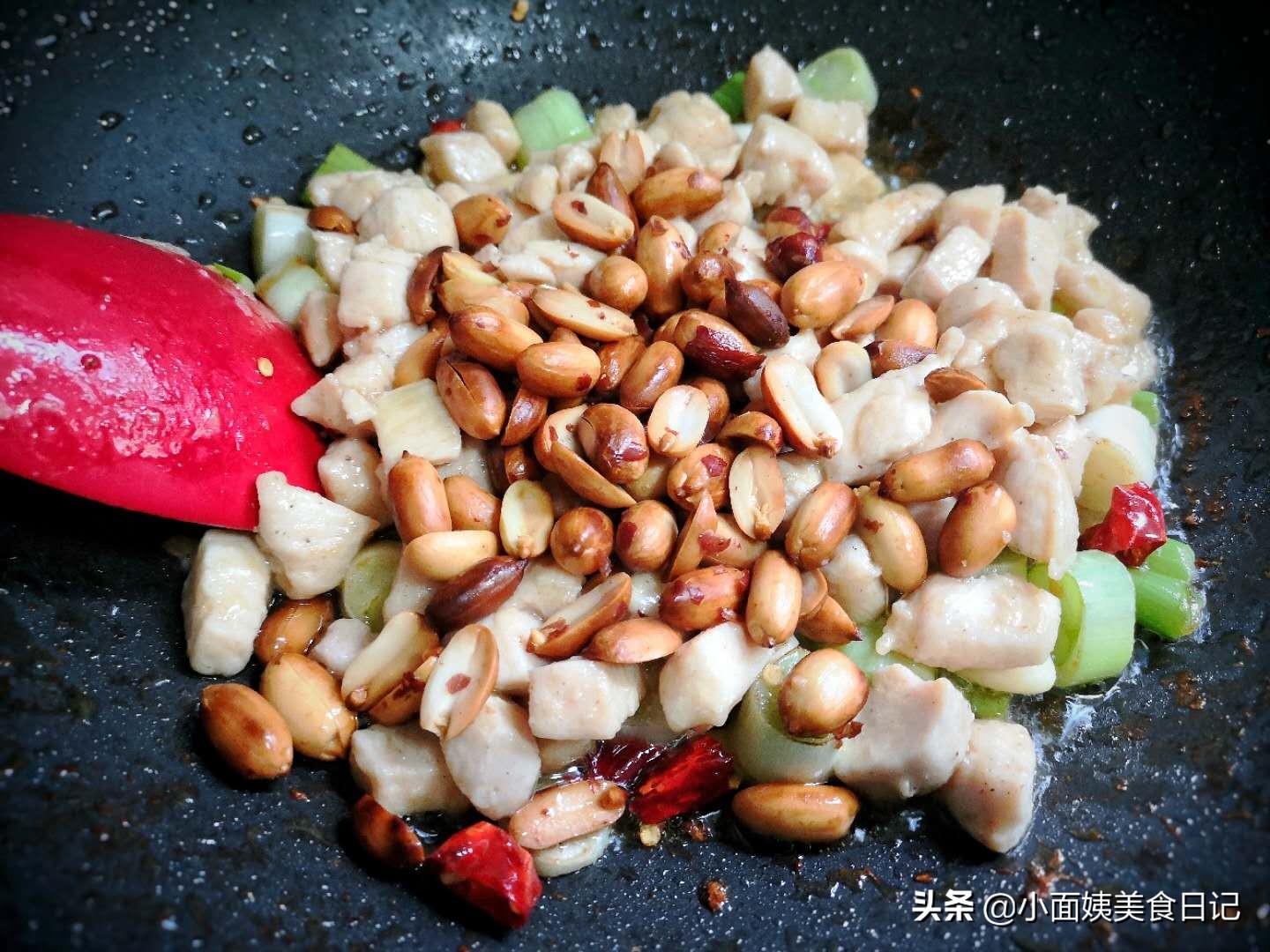 正宗宫保鸡丁（分享一道宫爆鸡丁的正宗做法）