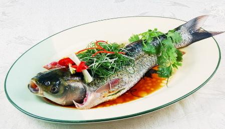 糖尿病友孕期想吃鱼了很简单,清蒸草鱼适合你