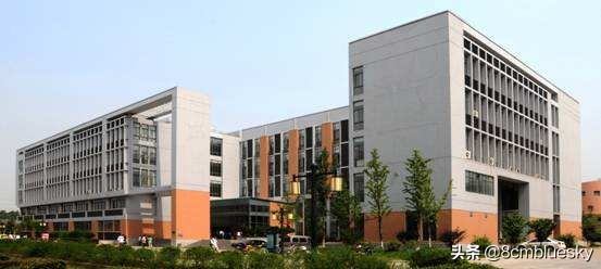 学医不一定非医科大学不可（四）