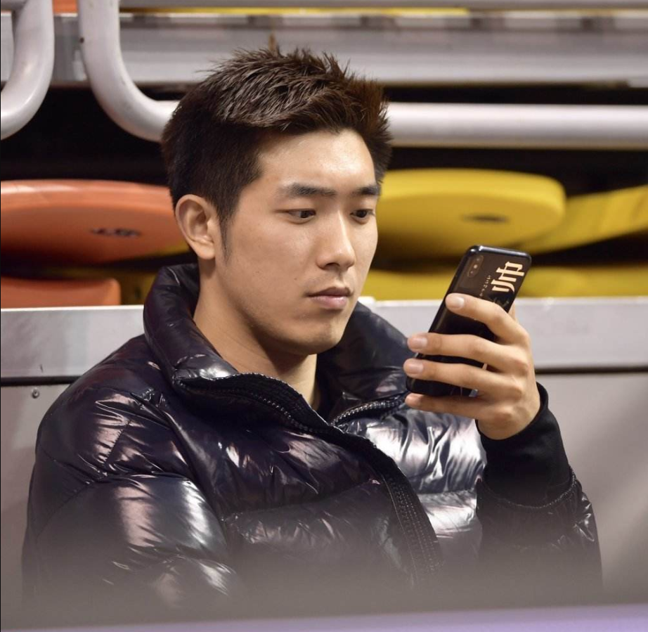 cba吴冠希是哪个队(吴冠希:出身排球世家的男篮国手,却因女排奥运冠军