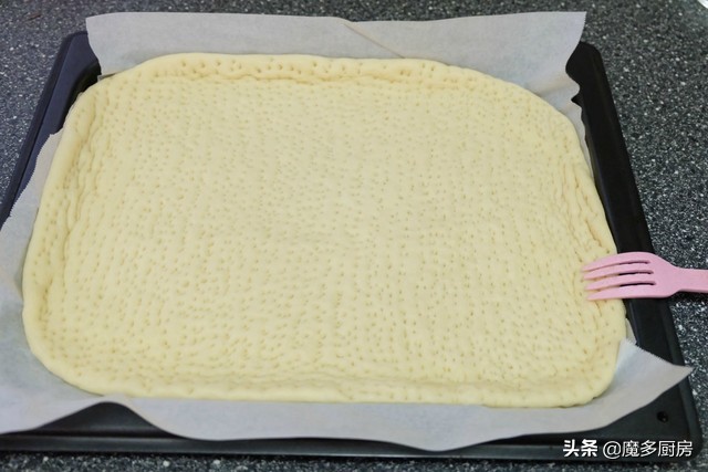 披萨别再去買了，手把手教你在家做，用料十足，比外面卖的更好吃