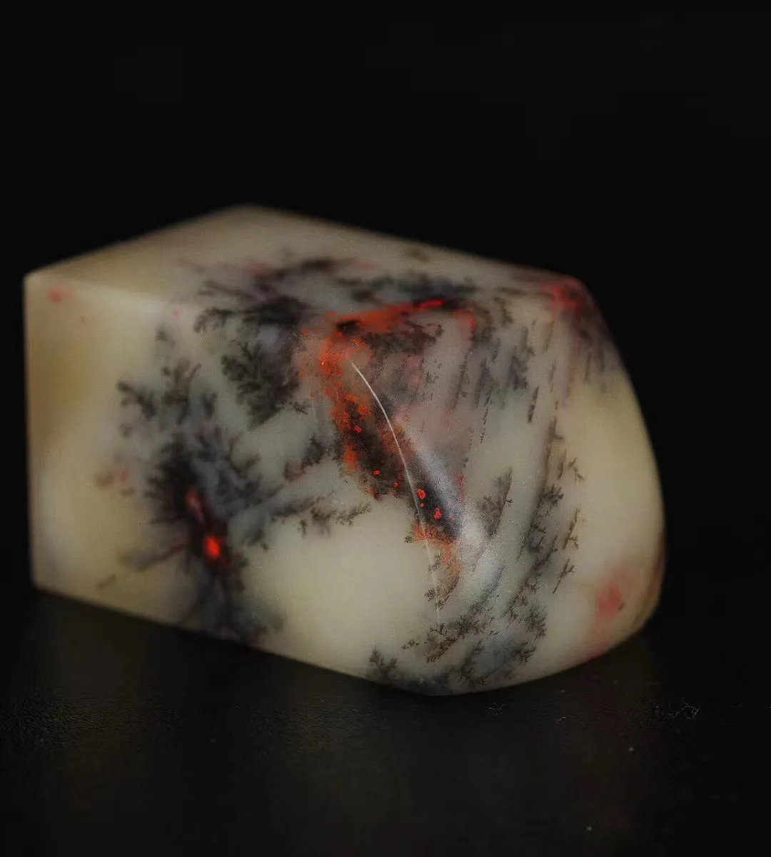 巴林石价格及图片巴林石独有的水草花