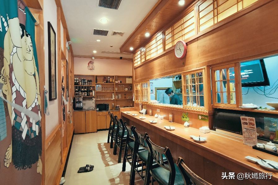 打卡苏州网红美食街，浓郁的日式风情，日料自助餐人均150元